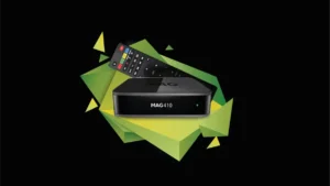 Boîtier MAG IPTV avec télécommande, prêt pour installation IPTV